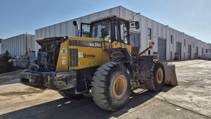 KOMATSU WA380-6H